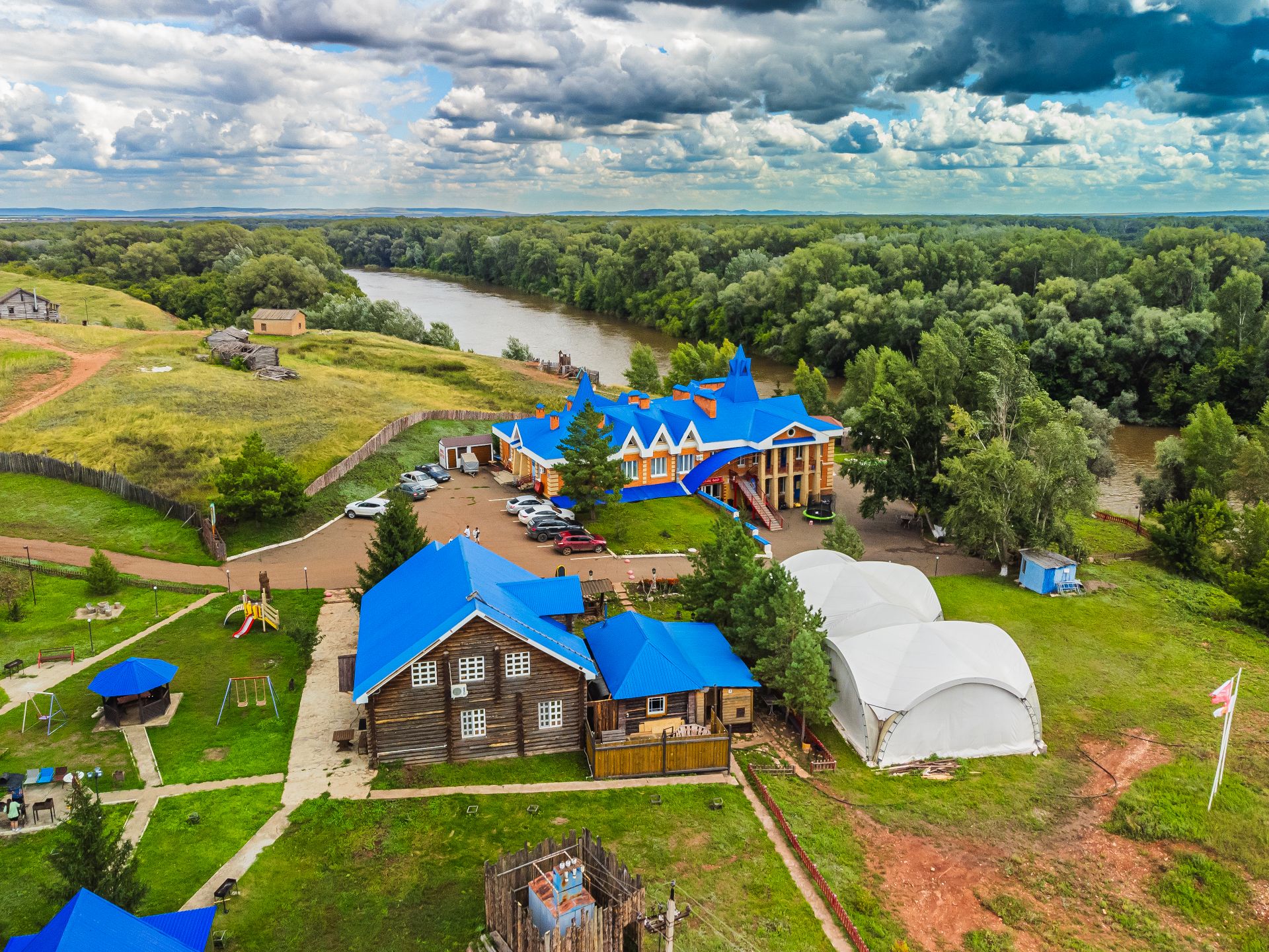 Красная гора